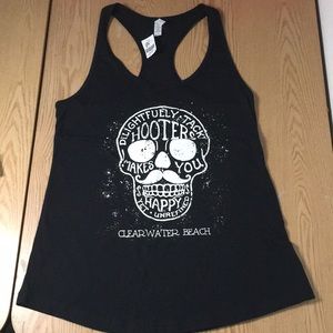 Bin30 New Womens Hooters Rare Skull Design Tank from Clearwater Beach Florida XL
